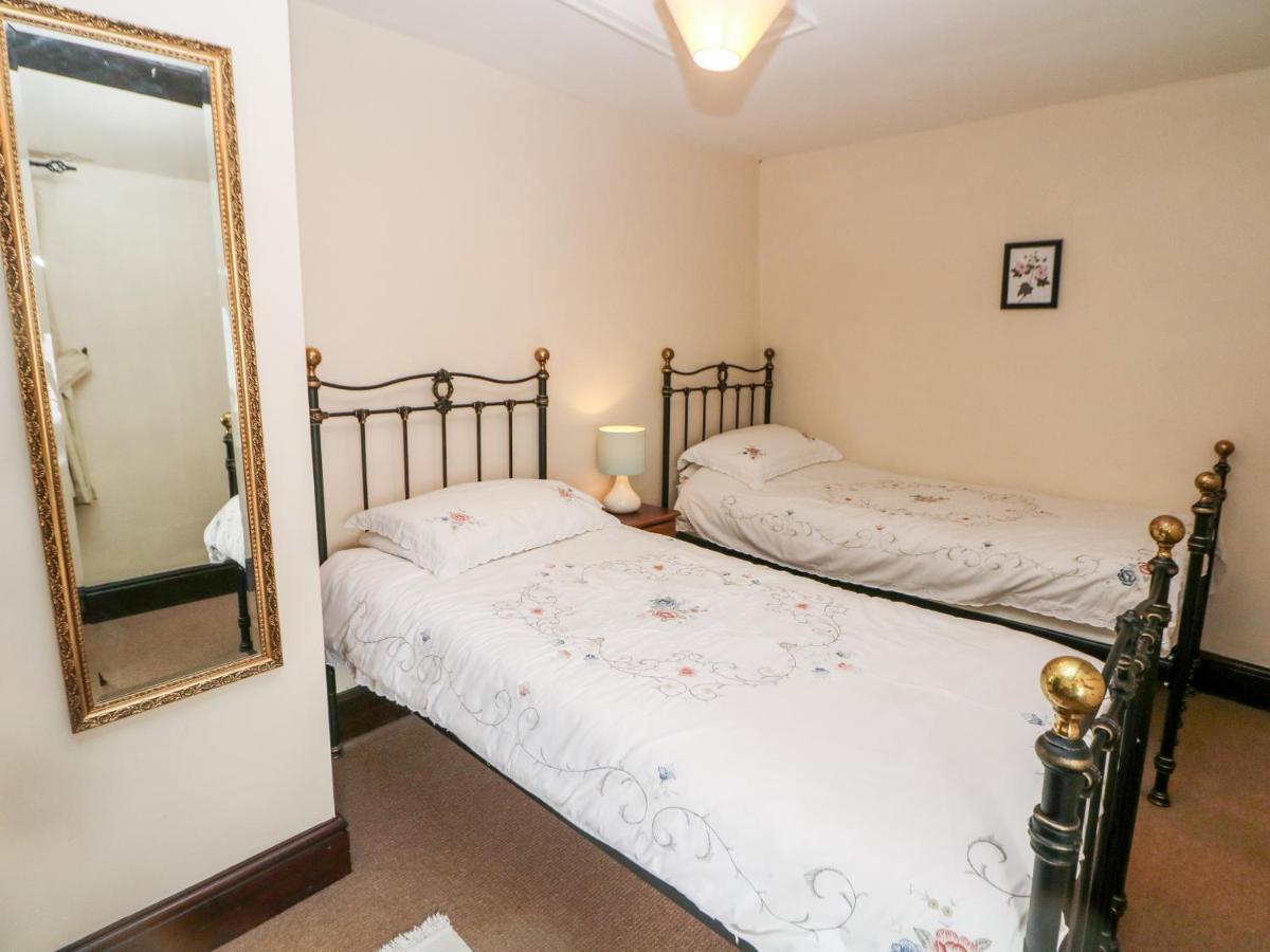Harry Eyre Cottage Каслтон Экстерьер фото